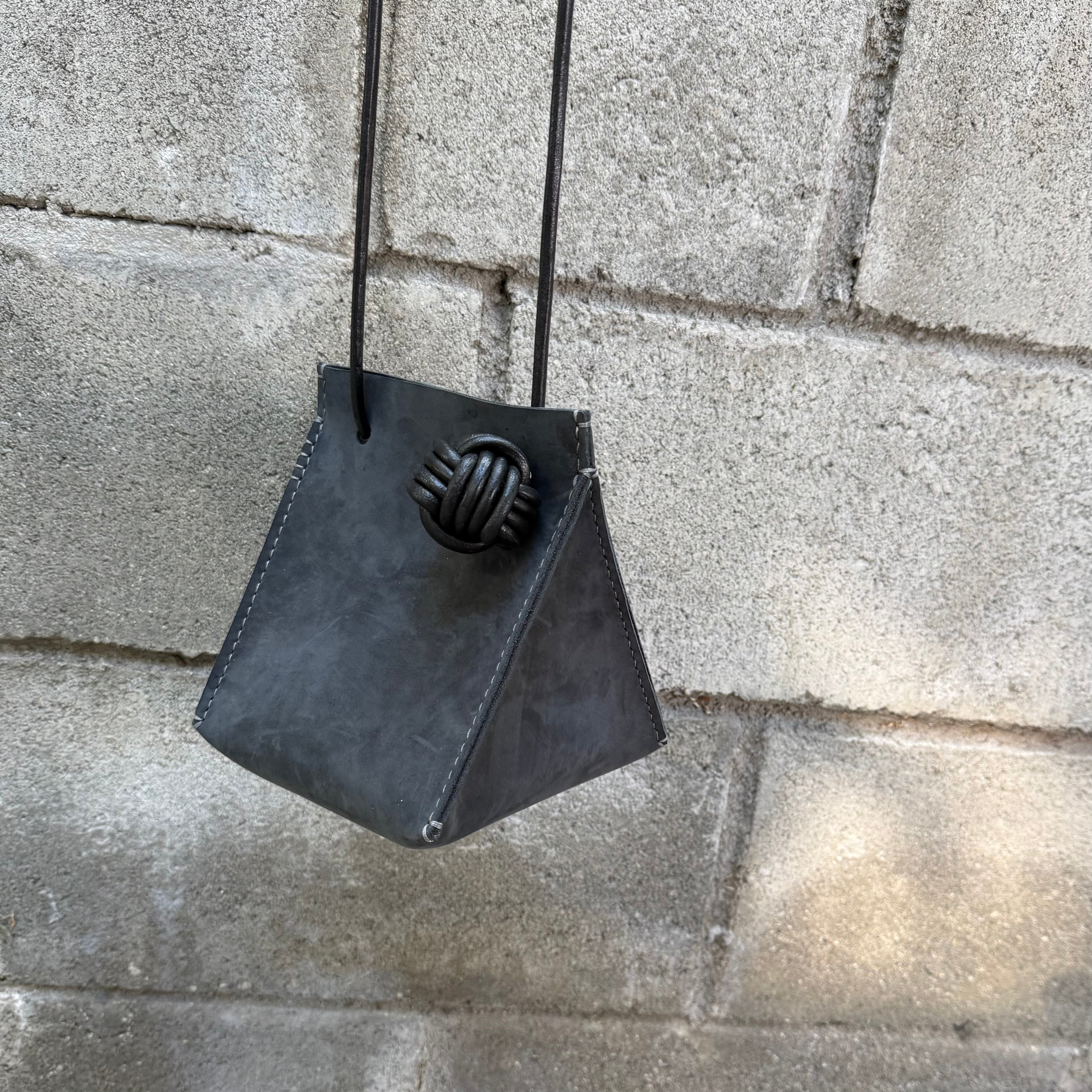 k(not) shapes bag