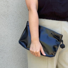 k(not) clutch in cognac(ready to ship)