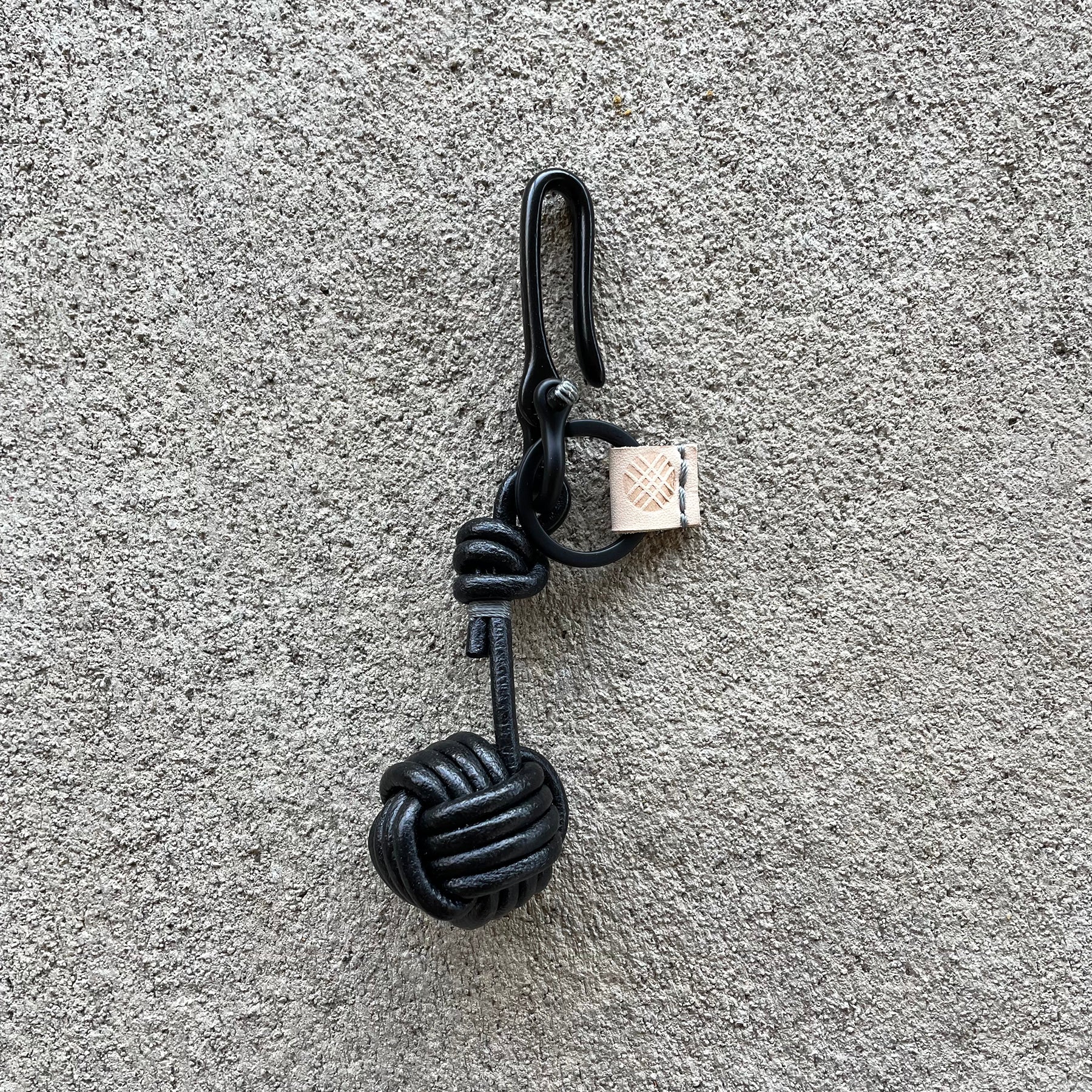 k(not) keyhook in matte black