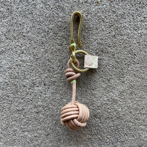 k(not) keyhook in brass(black or veg tan)