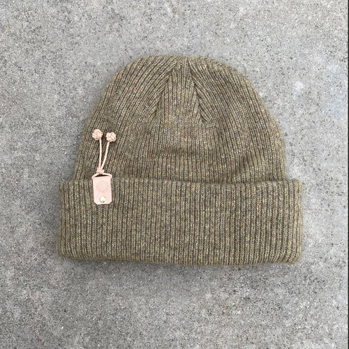 k(not) beanie in olive